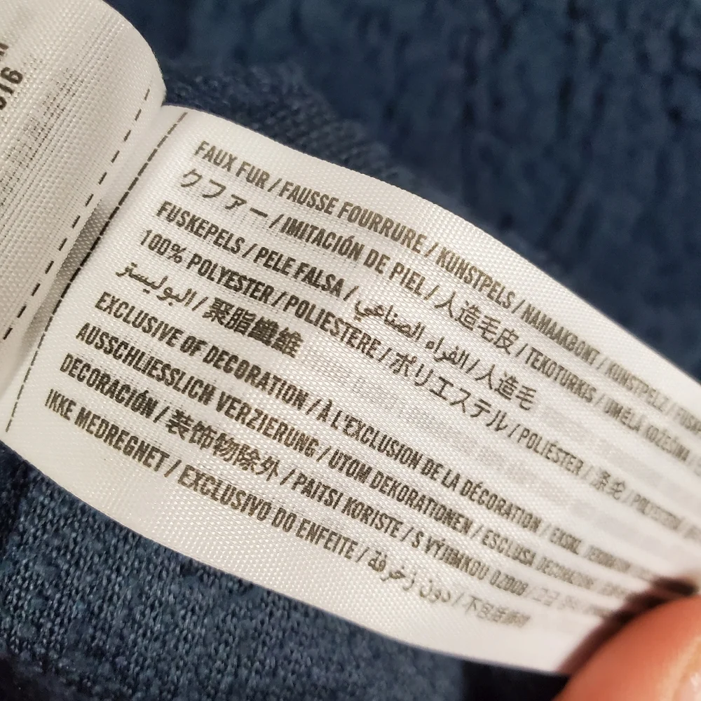 Abercrombie & Fitch Navy Blue High Pile Fleece 1/4 Zip - Picture 5 of 5